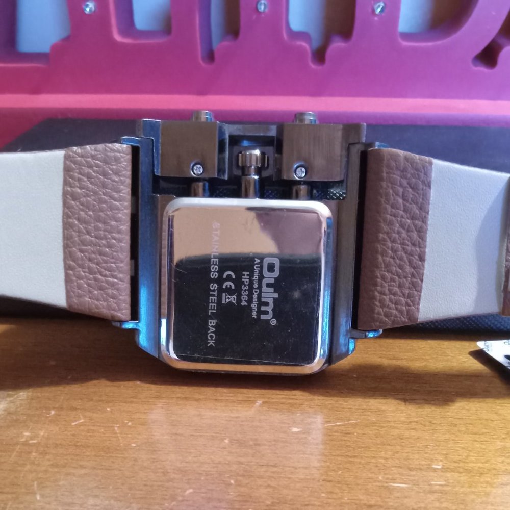 Men's Watch - Picture 3 of 6
